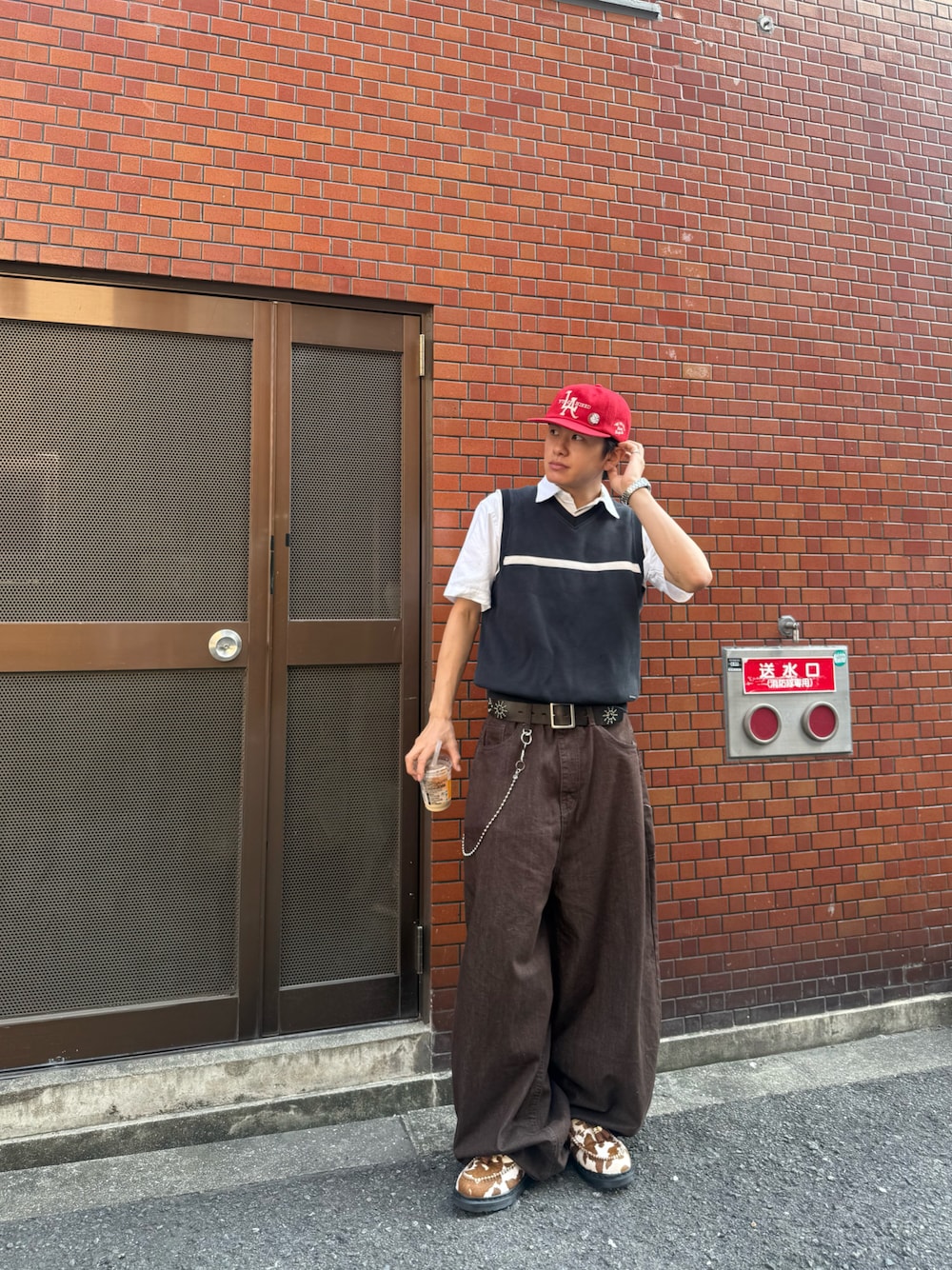supreme 牛柄 ローファー supreme 牛柄 ローファー - メルカリ