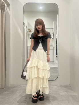 「FREE'S MART（フリーズマート）の◆ラッフルティアードスカート（スカート、ホワイト系）」を使った、tsubomi0901さん（レディース・144cm）の夏コーディネート