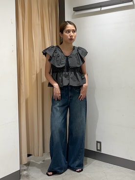 「KBF（ケイビーエフ）のWIDEレッグアジャストデニム（デニムパンツ、ブルー系）」を使った、chihiroさん（レディース・158cm）の春コーディネート