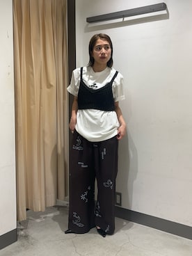 「KBF（ケイビーエフ）のTATTOOワイドイージーパンツ（その他パンツ、ブラウン系）」を使った、chihiroさん（レディース・158cm）の春コーディネート