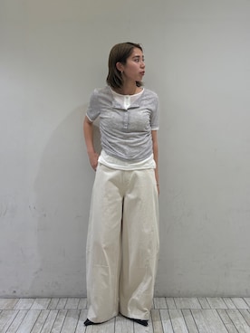 「KBF（ケイビーエフ）のコクーンWIDEパンツ（その他パンツ、ホワイト系）」を使った、chihiroさん（レディース・158cm）の春コーディネート