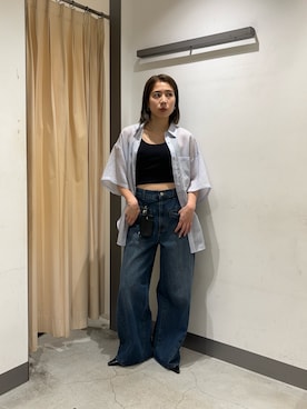 「KBF（ケイビーエフ）のWIDEレッグアジャストデニム（デニムパンツ、ブルー系）」を使った、chihiroさん（レディース・158cm）の春コーディネート