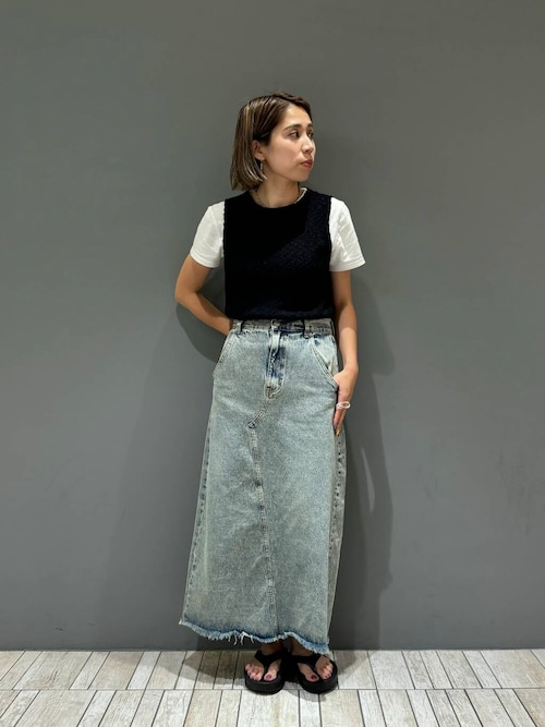 バックスリットデニムスカート