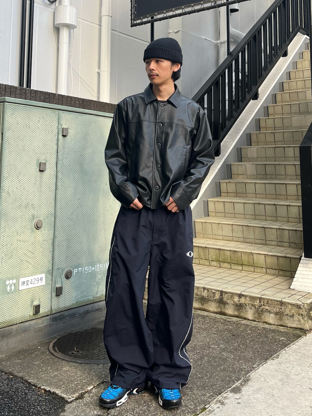 「CIAOPANICのフェイクレザーカーコート（その他アウター、ブラック系）」を使った、Shota Matsuokaさん（メンズ・180cm）の冬コーディネートの1枚目の写真