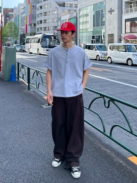 「CIAOPANIC（チャオパニック）の（ボーダー/無地）ヘンリーネックアソートTシャツ（T Shirts、グレー系）」を使った、Shota Matsuokaさん（メンズ・180cm）の春コーディネート