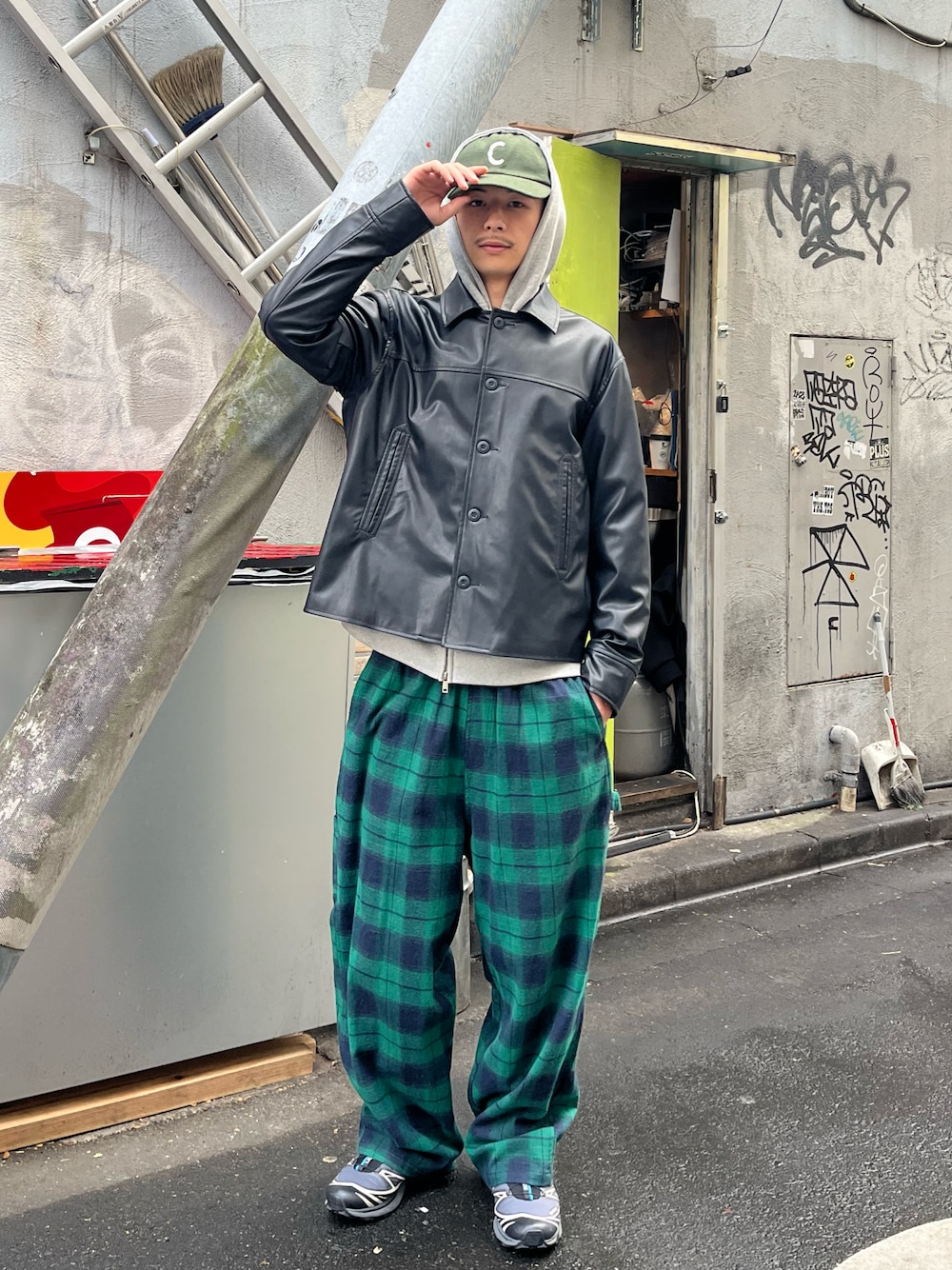 「CIAOPANICのフェイクレザーカーコート（その他アウター、ブラック系）」を使った、Shota Matsuokaさん（メンズ・180cm）の冬コーディネートの1枚目の写真