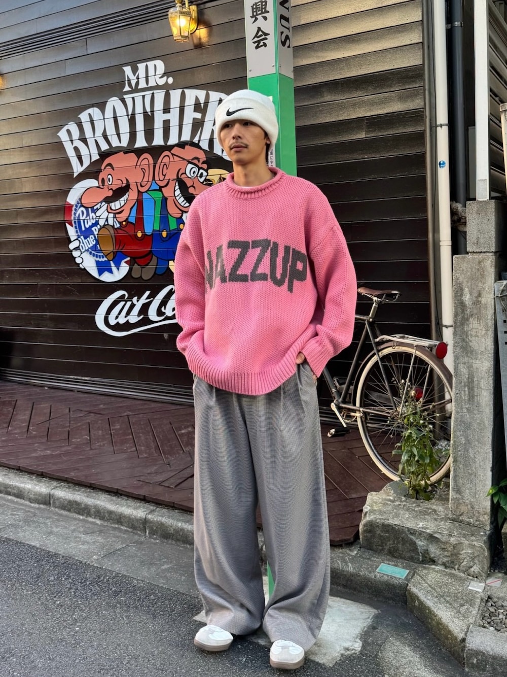 「CIAOPANICの【WEB限定】WAZZUPロゴニット（ニット/セーター、ピンク系）」を使った、Shota Matsuokaさん（メンズ・180cm）の秋コーディネートの1枚目の写真