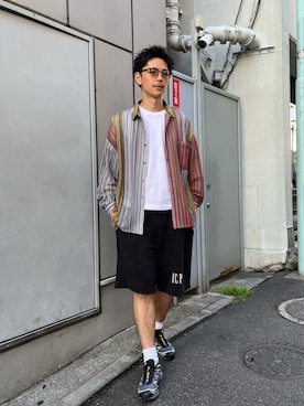 「CIAOPANIC（チャオパニック）の【ユニセックス】クレイジーパターンレースシャツ（シャツ/ブラウス）」を使った、Shota Matsuokaさん（メンズ・180cm）の春コーディネート