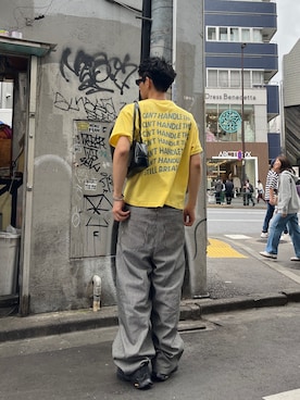 「CIAOPANIC（チャオパニック）のワープメッセージロゴTシャツ（T Shirts、イエロー系）」を使った、Shota Matsuokaさん（メンズ・180cm）の春コーディネート