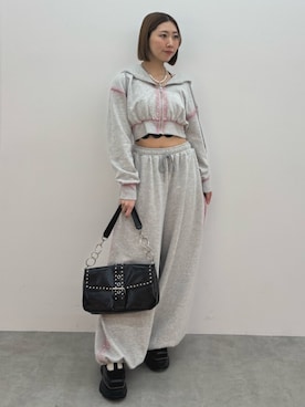 「jouetie（ジュエティ）のスニーカーソールメリージェーンシューズ（ローファー、ブラック系）」を使った、RINOさん（レディース・156cm）の春コーディネート