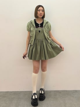 「jouetie（ジュエティ）のスニーカーソールメリージェーンシューズ（ローファー、ブラック系）」を使った、RINOさん（レディース・156cm）の春コーディネート