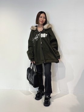 「jouetie（ジュエティ）のライダースディティールバッグ（ハンドバッグ、ブラック系）」を使った、RINOさん（レディース・156cm）の夏コーディネート