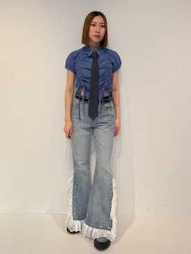 「jouetie（ジュエティ）のレースドッキングスタッズフレアデニムパンツ（デニムパンツ、ブルー系）」を使った、RINOさん（レディース・156cm）の春コーディネート