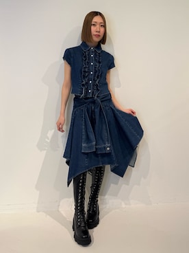 「jouetie（ジュエティ）のフロントフリルデニムシャツ（シャツ/ブラウス、ブルー系）」を使った、RINOさん（レディース・156cm）の春コーディネート