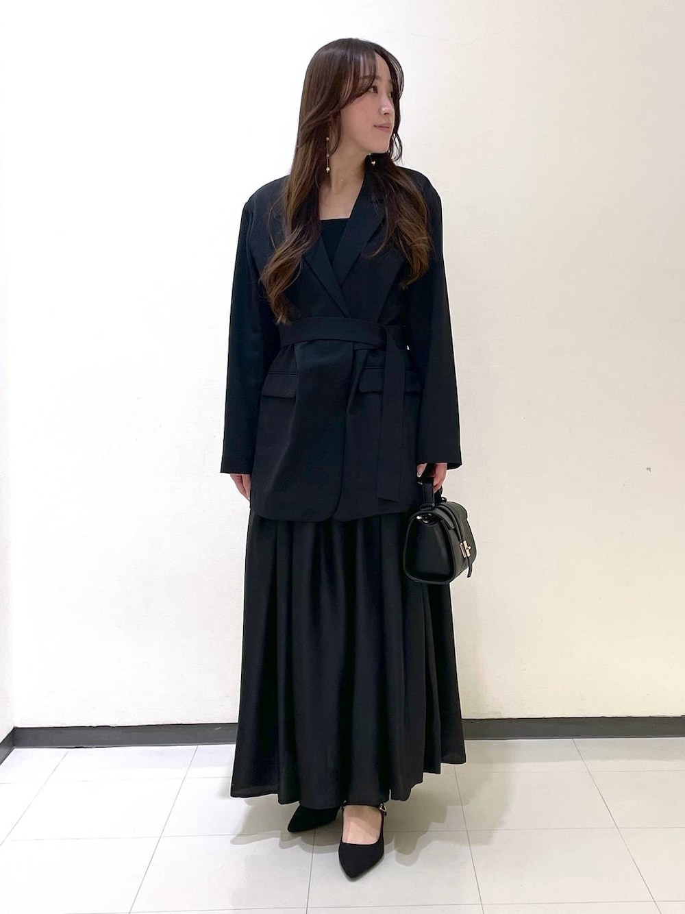 「コンサバ、高見え、ベーシック/シンプル」｜「A part byの【カップ取り外せる】レーヨンカップツキベアキャミソール（キャミソール、ブラック系）」を使った、あいさん（レディース・156cm）の春コーディネートの1枚目の写真
