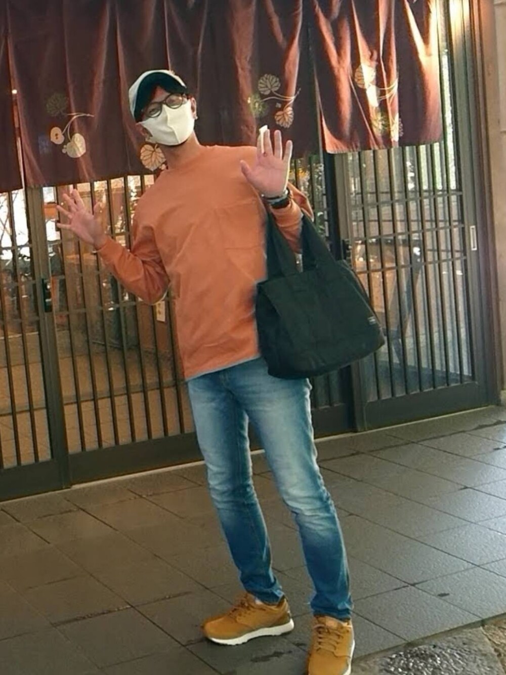 「休日コーデ、メンズコーデ、春コーデ、シンプル、ラフ、GU、春服デビュー宣言」｜「GUのアイテム（デニムパンツ、ブルー系）」を使った、ikkyu255さん（メンズ・182cm）の春コーディネートの1枚目の写真
