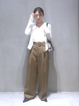 「ADAM ET ROPE'（アダムエロペ）のアイテム（スラックス）」を使った、SHOKOさん（レディース・159cm）の秋コーディネート