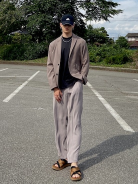 「アイテム（セットアップ、ブラウン系）」を使った、23さん（メンズ・177cm）の秋コーディネート