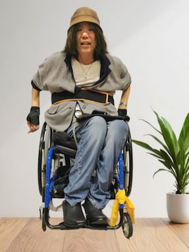 「AZUL by moussy（アズールバイマウジー）のアイテム」を使った、hiros176さん（メンズ・176cm）の秋コーディネート