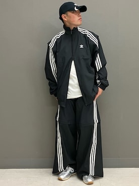 adidasのキャップを使った「セットアップ」の人気ファッション