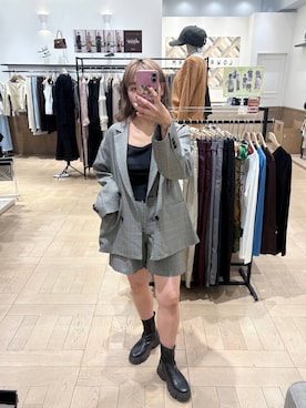 「アイテム（テーラードジャケット）」を使った、ざっきーさん（レディース・158cm・30代）の秋コーディネート