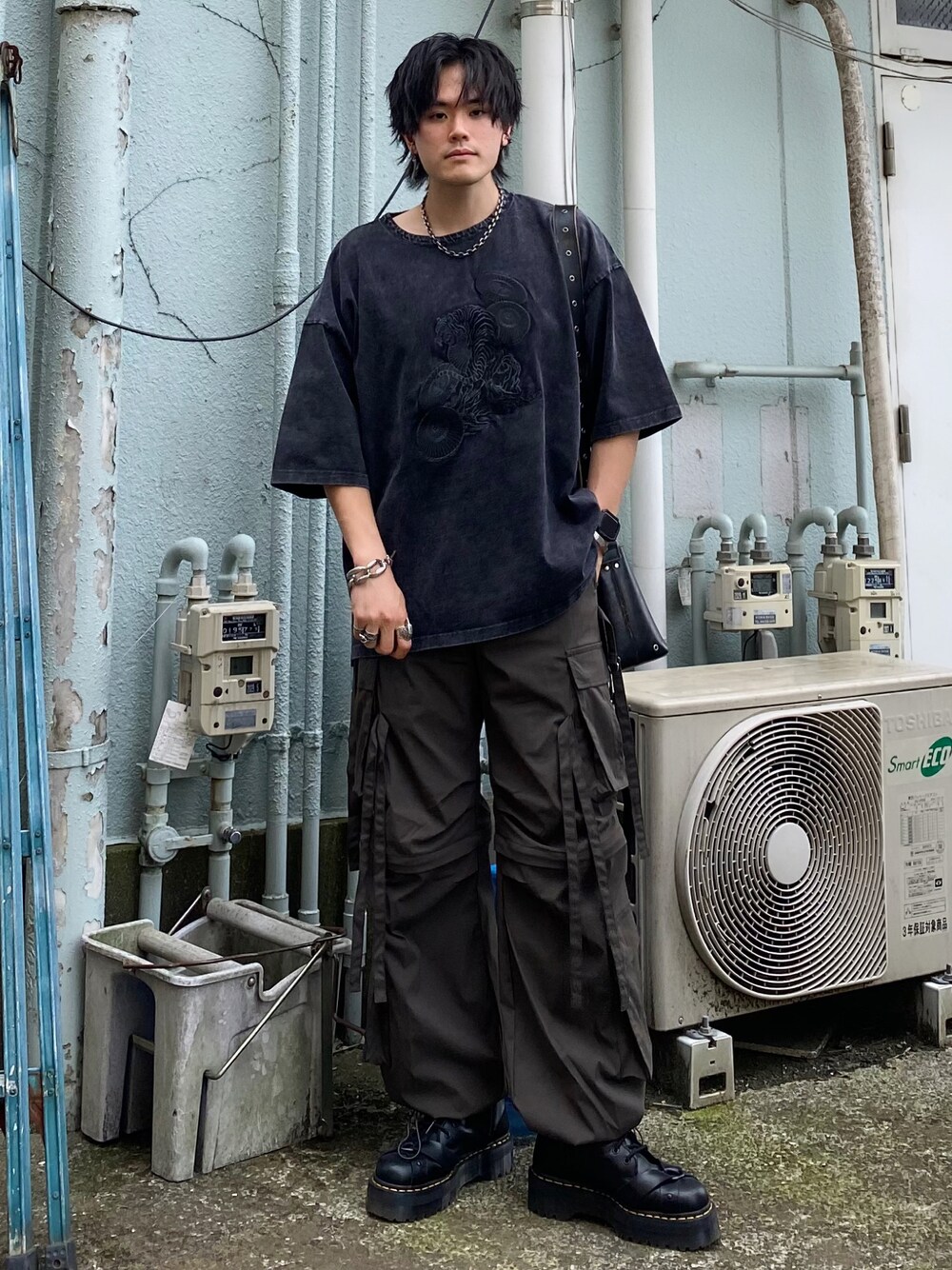 Dr.Martens jadon Harness 8ホール 【公式通販】