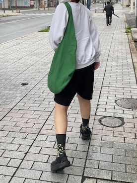 「JURGEN LEHL（ヨーガンレール）のアイテム（バッグ）」を使った、07nnkさん（レディース・166cm）の秋コーディネート
