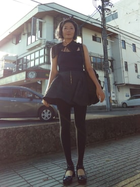 「アイテム（チョーカー）」を使った、ほりいかなさん（レディース・164cm・30代）の秋コーディネート