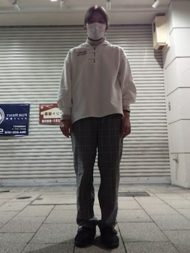 「アイテム（スリッポン）」を使った、ほりいかなさん（レディース・164cm・30代）の秋コーディネート