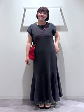 「GLOBAL WORK（グローバルワーク）のセルフカットプリーツパンツ/638599（その他パンツ、グリーン系）」を使った、めいめいさん（レディース・160cm）の夏コーディネート