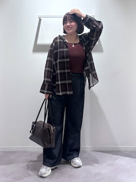 「GLOBAL WORK（グローバルワーク）のスペ軽チャーム付きボストン/495720（ボストンバッグ、ブラウン系）」を使った、めいめいさん（レディース・160cm）の夏コーディネート