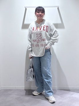 「GLOBAL WORK（グローバルワーク）のGOODデニムバギーパンツ/498388（デニムパンツ）」を使った、めいめいさん（レディース・160cm・20代）の秋コーディネート