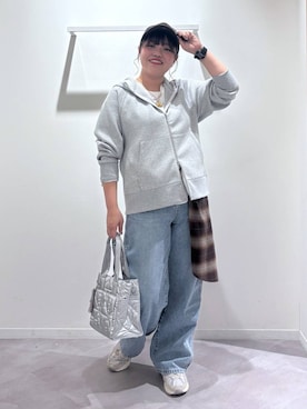 「GLOBAL WORK（グローバルワーク）のGOODデニムバギーパンツ/498388（デニムパンツ）」を使った、めいめいさん（レディース・160cm・20代）の秋コーディネート