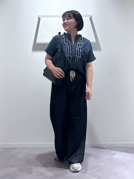 「GLOBAL WORK（グローバルワーク）のシリンダーバッグ/1054922（ショルダーバッグ、ブラック系）」を使った、めいめいさん（レディース・160cm）の秋コーディネート