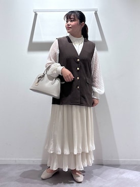 「アイテム（ベスト）」を使った、めいめいさん（レディース・160cm・20代）の夏コーディネート