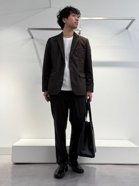 「アイテム（セットアップ）」を使った、奥原さん（メンズ・177cm）の秋コーディネート