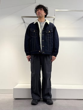 「シップス」｜「アイテム（カーゴパンツ）」を使った、奥原さん（メンズ・177cm）の冬コーディネート