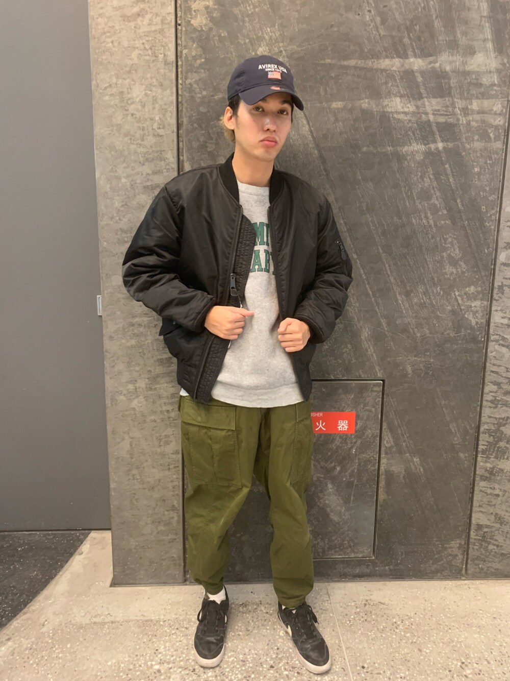 「AVIREX、AVIREX梅田店、ファッションの力を信じよう、いいね、save、フォローお願いします🤑、いいね返し、いいね＆フォロー よろしくお願いします！、フォローミー、フォローお願いします、フォロー返します、MA-1」｜「AVIREXのAVIREX×NEW ERA/　アヴィレックス×ニューエラ/ 9TWENTY/ POLO CAP AVIREX U.S.A FLAG/ ポロキャップ　AVIREXアメリカ国旗/Belle（キャップ、ベージュ系）」を使った、アオさん（メンズ・176cm）の秋コーディネートの1枚目の写真