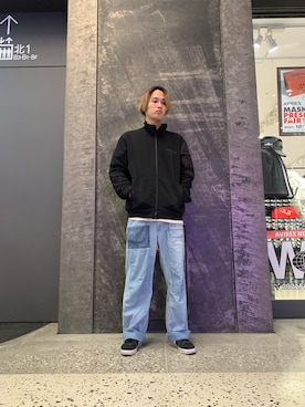 「AVIREX（アヴィレックス）のアイテム（ジャージ）」を使った、アオさん（メンズ・176cm）の冬コーディネート