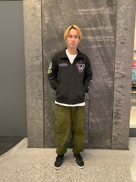 「AVIREX（アヴィレックス）のアイテム（スウェット）」を使った、アオさん（メンズ・176cm）の冬コーディネート
