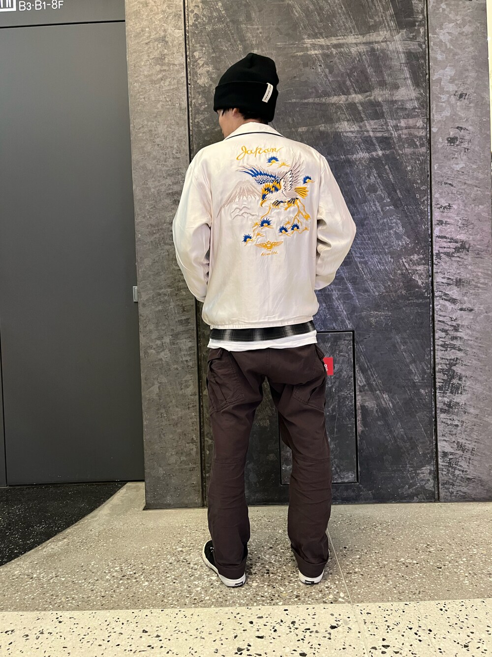 「AVIREX、AVIREX梅田店、AVIREXBelle、ファッションの力を信じよう、いいね、save、フォローお願いします🤑、いいね返し、いいね＆フォロー よろしくお願いします！、いい友連合、フォローミー、フォローお願いします」｜「AVIREXの【Dickies × AVIREX】KNIT ワッチ CAP / ディッキーズ / アヴィレックス（ニットキャップ/ビーニー、ブラック系）」を使った、アオさん（メンズ・176cm）の冬コーディネートの1枚目の写真