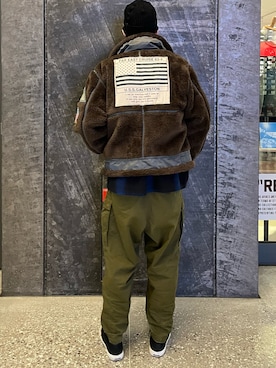 「AVIREX（アヴィレックス）のアイテム（ニットキャップ/ビーニー）」を使った、アオさん（メンズ・176cm）の冬コーディネート