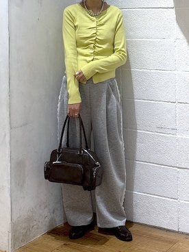 「LOWRYS FARM（ローリーズファーム）のカットイージーコクーンパンツ　292362（スウェットパンツ、グレー系）」を使った、hm4150さん（レディース）の冬コーディネート