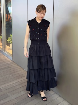 「N.(N. Natural Beauty Basic)(エヌエヌナチュラルビューティーベーシック)のポロカラーフラワー刺繍ニット(ポロシャツ、ブラック系)」を使った、Aya.さん(レディース・162cm)の春コーディネート