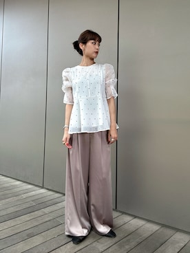 「NATURAL BEAUTY BASIC(ナチュラルビューティーベーシック)の【追加生産予約】シアーペプラムブラウス半袖(シャツ/ブラウス、ホワイト系)」を使った、Aya.さん(レディース・162cm)の夏コーディネート