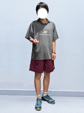 「アイテム（カーゴパンツ、レッド系）」を使った、RURURUKIAさん（レディース・165cm）の秋コーディネート