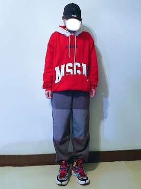「MSGM（エムエスジーエム）のアイテム（パーカー）」を使った、RURURUKIAさん（レディース・165cm）の春コーディネート