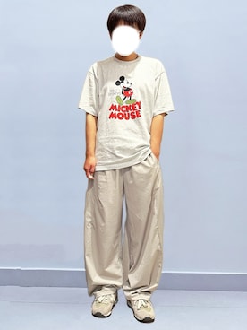 「UNIQLO（ユニクロ）のアイテム（Tシャツ/カットソー、グレー系）」を使った、RURURUKIAさん（レディース・165cm）の夏コーディネート