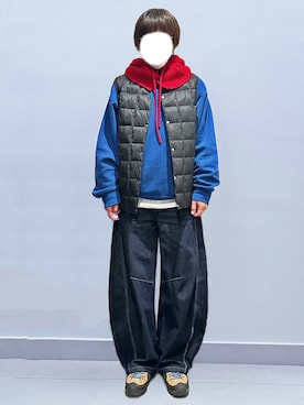 「アイテム（ダウンベスト、ブラック系）」を使った、RURURUKIAさん（レディース・165cm）の冬コーディネート