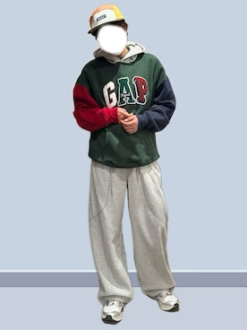 「GAP（ギャップ）のヴィンテージソフト カラーブロック GAPロゴパーカー（パーカー、グリーン系）」を使った、RURURUKIAさん（レディース・165cm）の春コーディネート